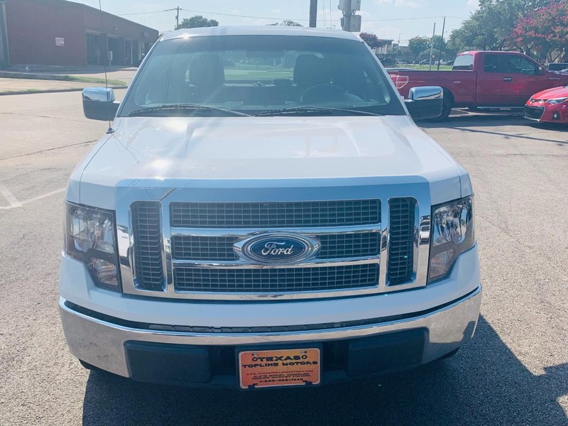 Ford F-150 Vehicle Full-screen Gallery Image 17