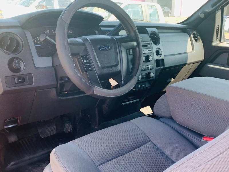 Ford F-150 Vehicle Full-screen Gallery Image 20