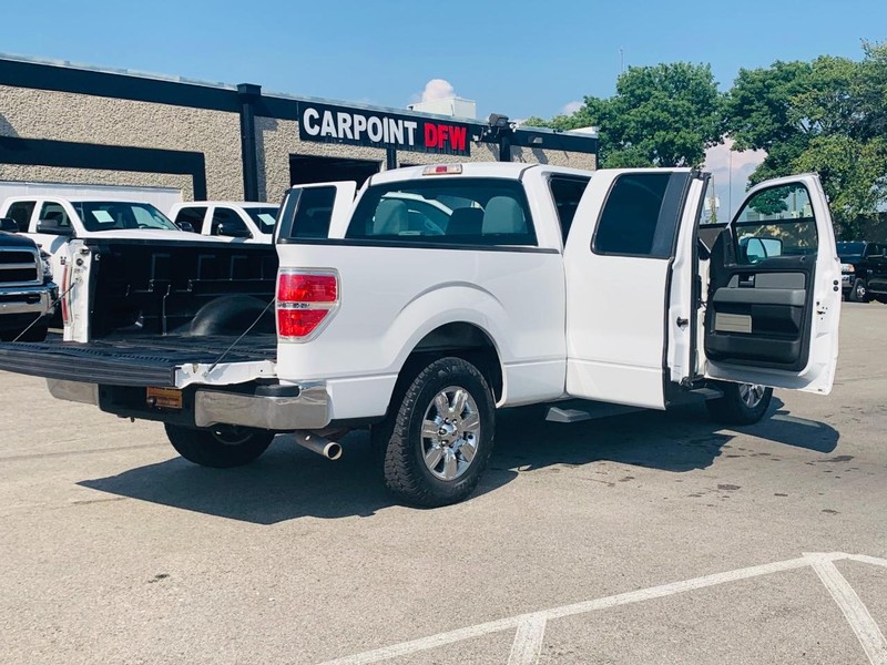 Ford F-150 Vehicle Full-screen Gallery Image 32