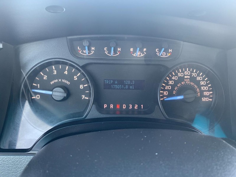 Ford F-150 Vehicle Full-screen Gallery Image 39