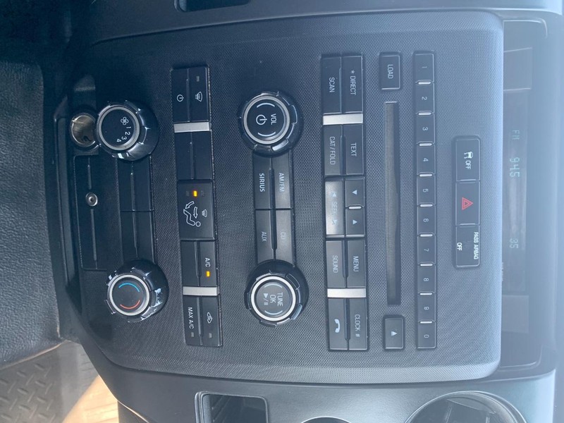 Ford F-150 Vehicle Full-screen Gallery Image 41