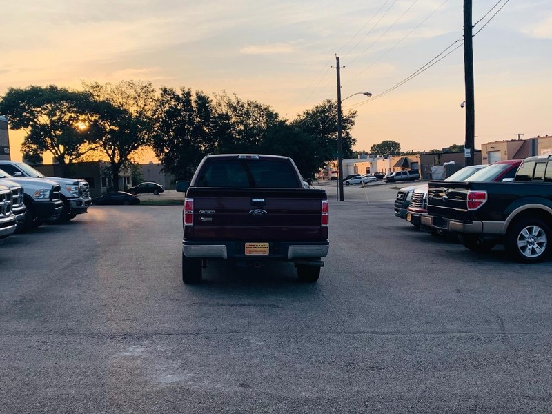 Ford F-150 Vehicle Full-screen Gallery Image 20