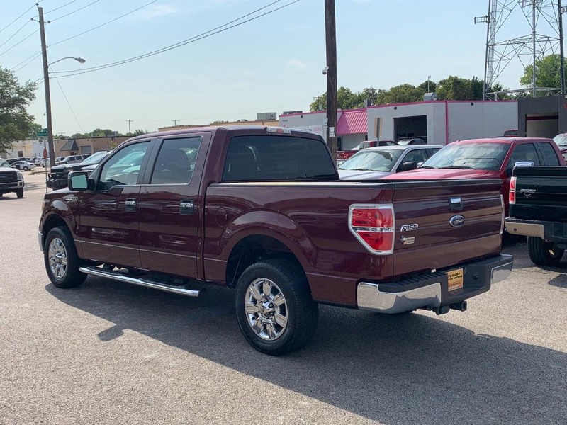 Ford F-150 Vehicle Full-screen Gallery Image 31