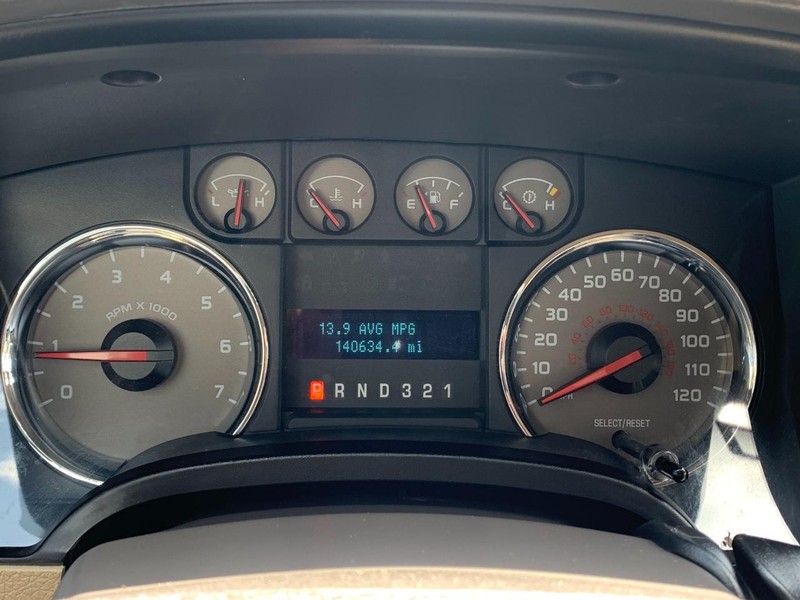 Ford F-150 Vehicle Full-screen Gallery Image 47