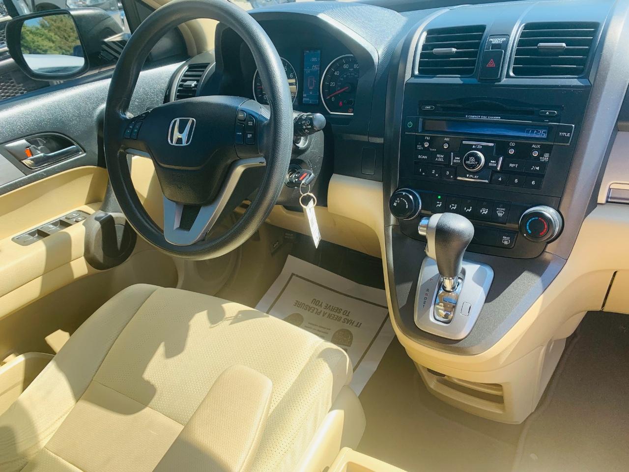 Honda CR-V Vehicle Full-screen Gallery Image 23