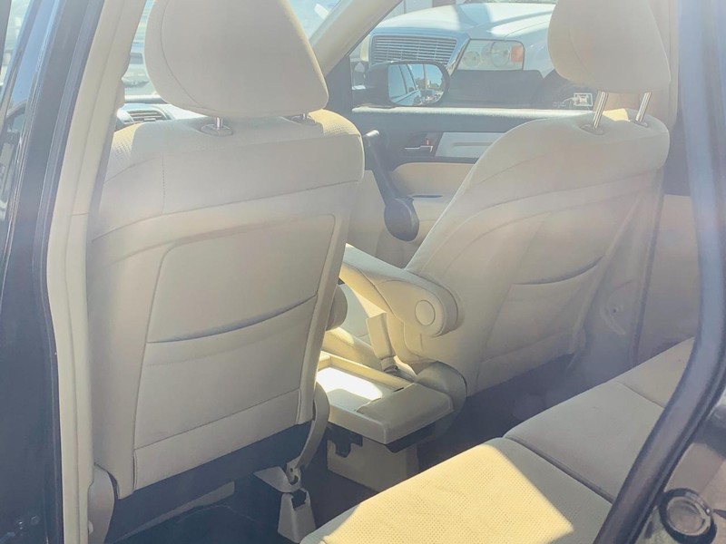 Honda CR-V Vehicle Full-screen Gallery Image 17