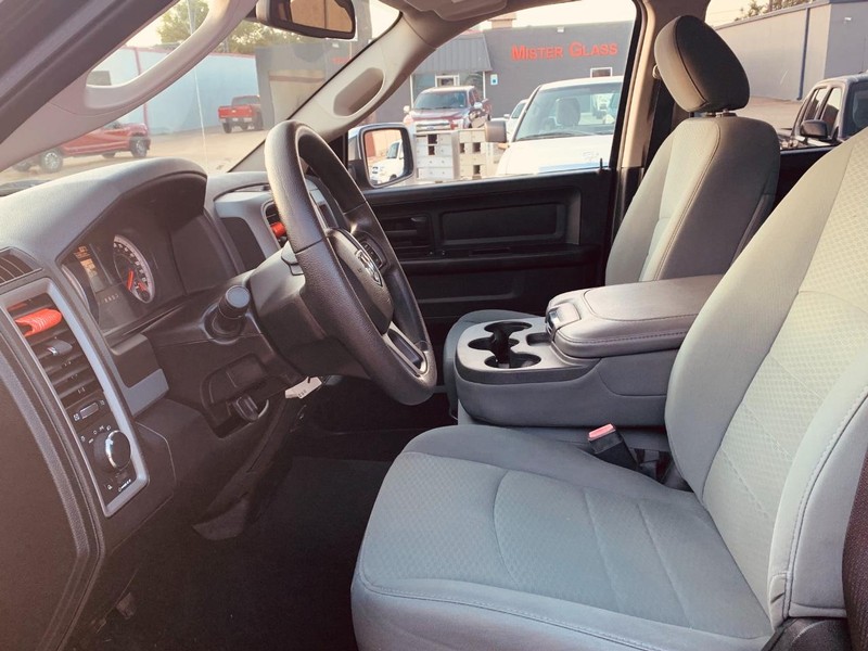 Ram 1500 Vehicle Full-screen Gallery Image 23