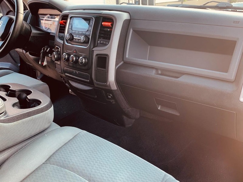 Ram 1500 Vehicle Full-screen Gallery Image 24