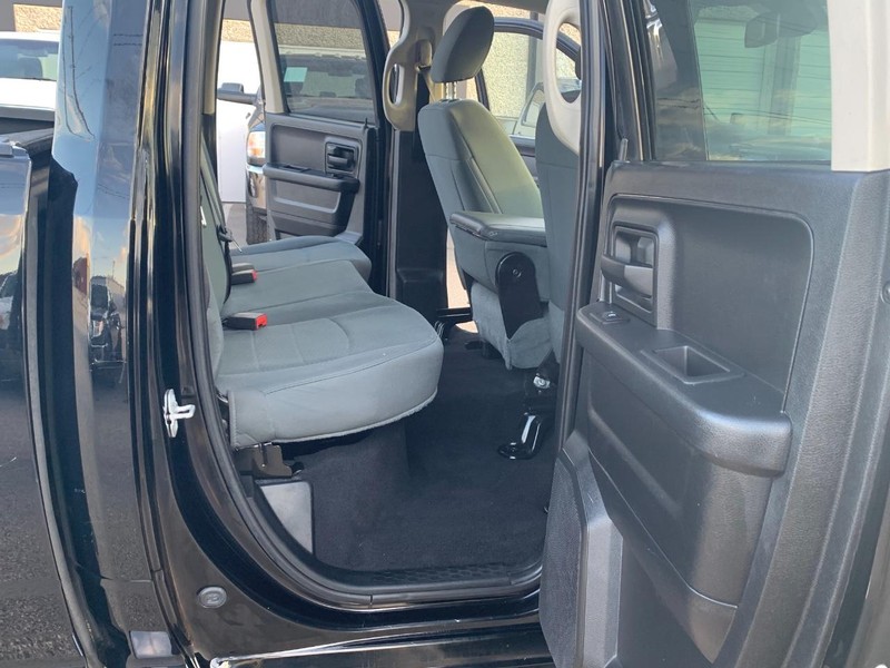 Ram 1500 Vehicle Full-screen Gallery Image 28