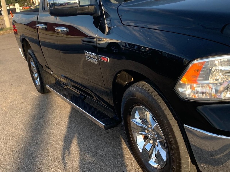 Ram 1500 Vehicle Full-screen Gallery Image 29