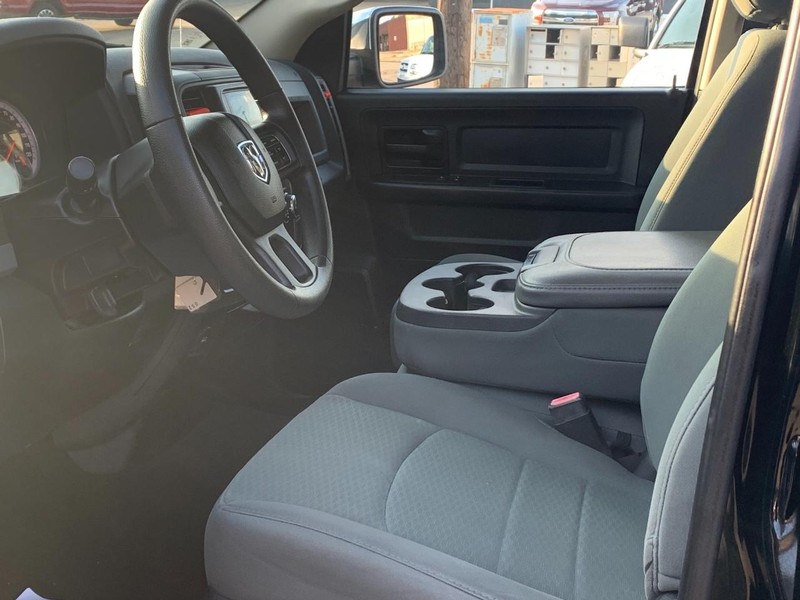 Ram 1500 Vehicle Full-screen Gallery Image 30