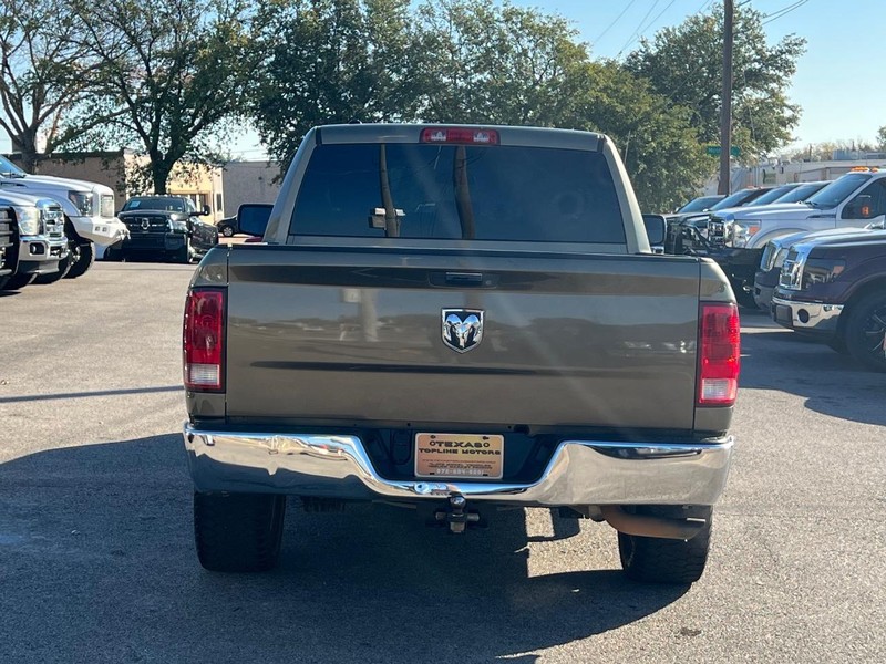 Ram 1500 Vehicle Full-screen Gallery Image 12