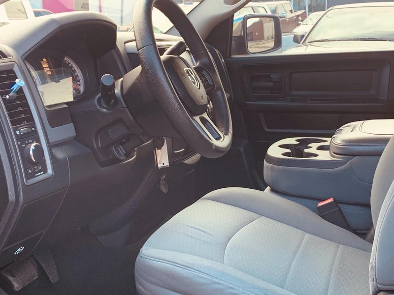 Ram 1500 Vehicle Full-screen Gallery Image 18