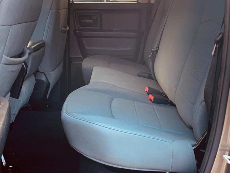 Ram 1500 Vehicle Full-screen Gallery Image 21