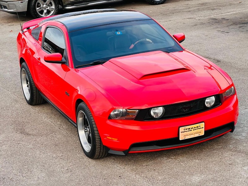 Ford Mustang Vehicle Full-screen Gallery Image 21