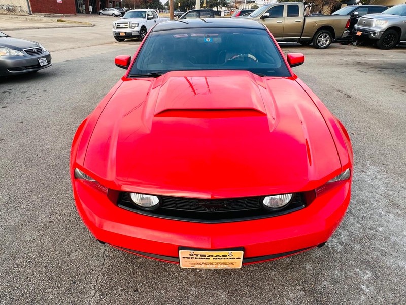 Ford Mustang Vehicle Full-screen Gallery Image 24