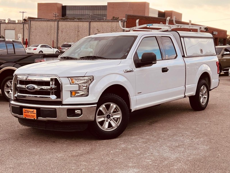 Ford F-150 Vehicle Full-screen Gallery Image 2
