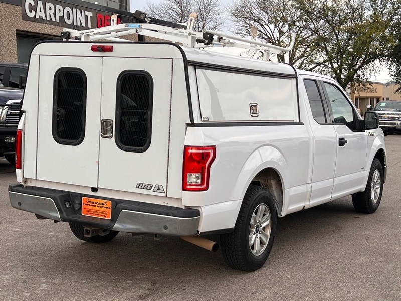 Ford F-150 Vehicle Full-screen Gallery Image 6