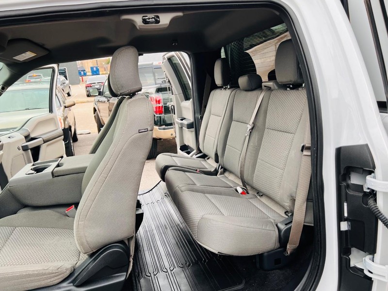 Ford F-150 Vehicle Full-screen Gallery Image 20