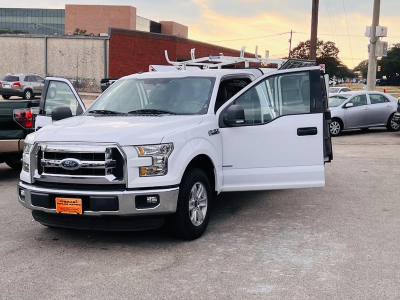 Ford F-150 Vehicle Full-screen Gallery Image 27