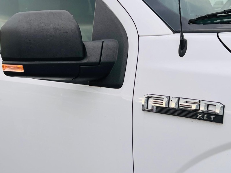 Ford F-150 Vehicle Full-screen Gallery Image 39