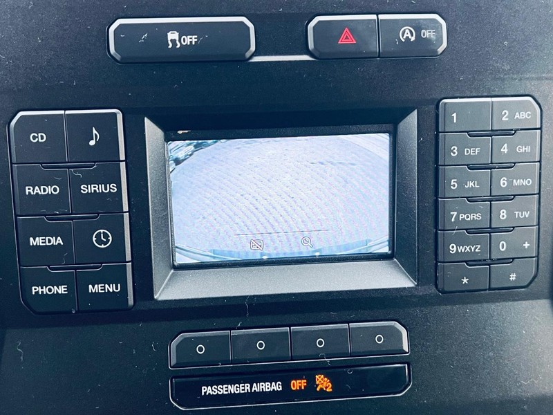 Ford F-150 Vehicle Full-screen Gallery Image 41