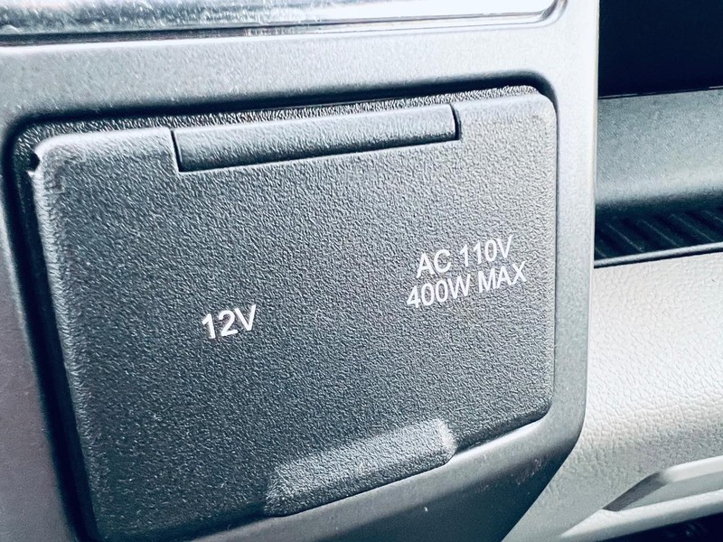 Ford F-150 Vehicle Full-screen Gallery Image 47