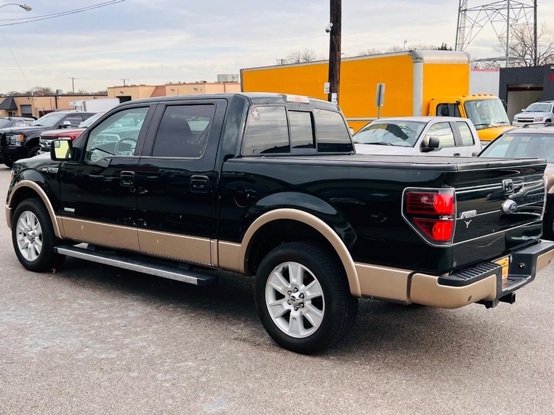 Ford F-150 Vehicle Full-screen Gallery Image 14