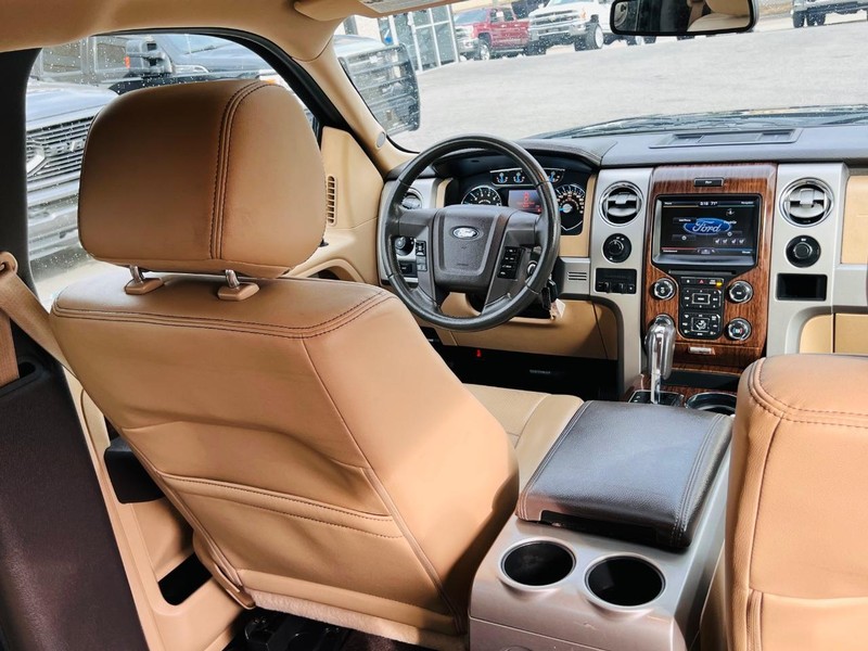 Ford F-150 Vehicle Full-screen Gallery Image 29
