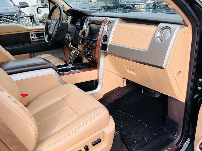 Ford F-150 Vehicle Full-screen Gallery Image 32