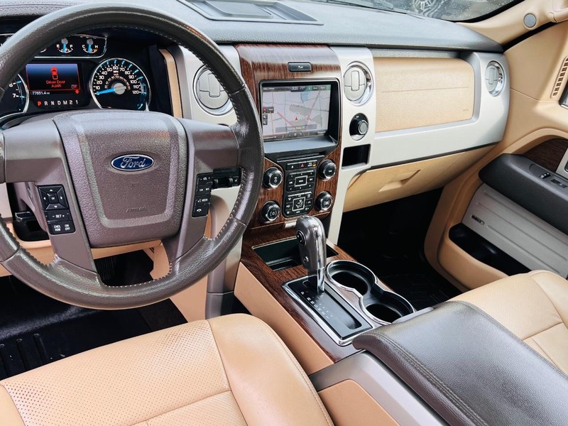 Ford F-150 Vehicle Full-screen Gallery Image 38