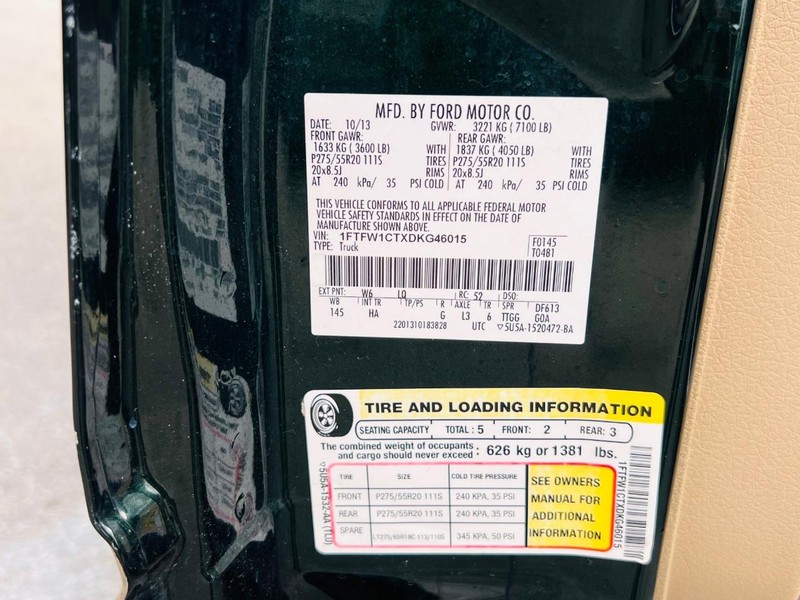 Ford F-150 Vehicle Full-screen Gallery Image 41