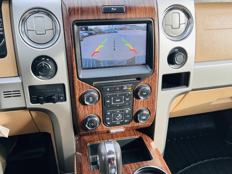 Ford F-150 Vehicle Full-screen Gallery Image 42