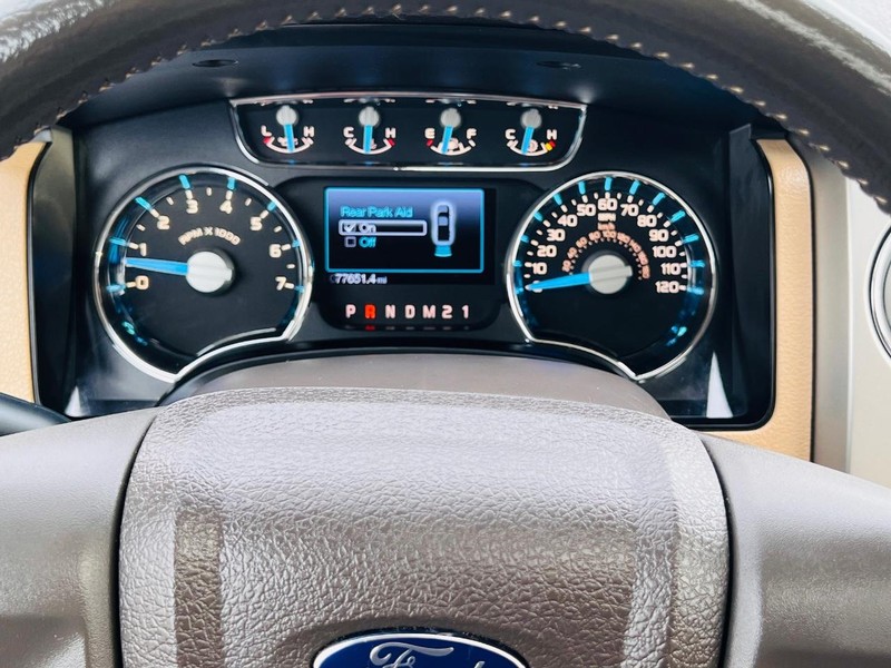 Ford F-150 Vehicle Full-screen Gallery Image 43