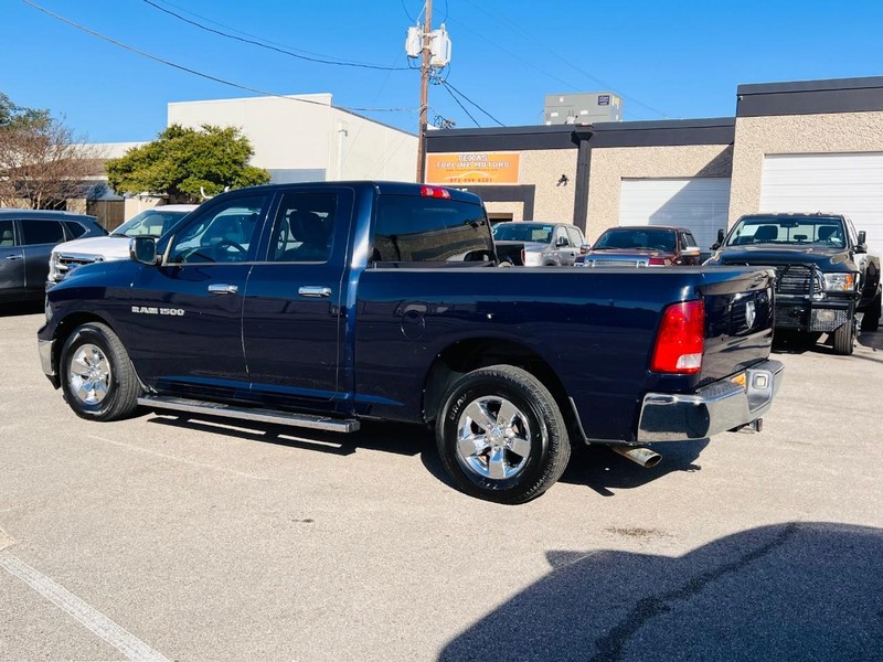 Ram 1500 Vehicle Full-screen Gallery Image 09