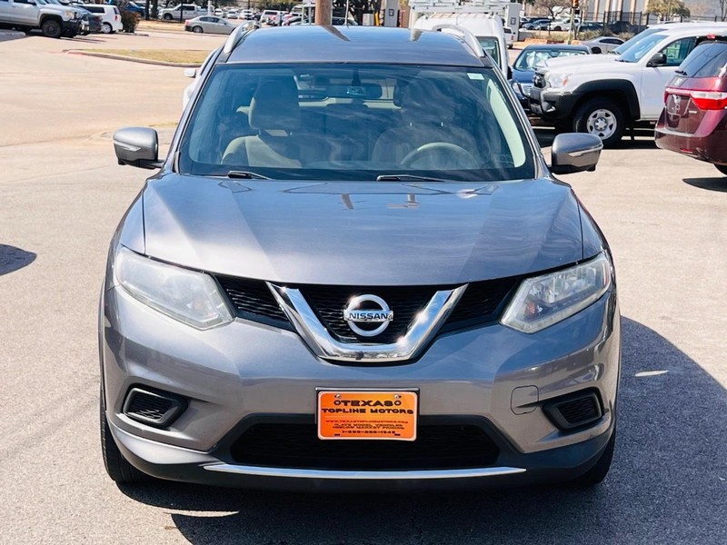 Nissan Rogue Vehicle Full-screen Gallery Image 4
