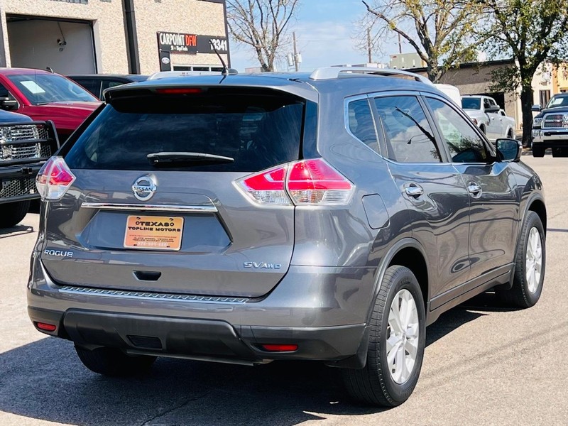 Nissan Rogue Vehicle Full-screen Gallery Image 6