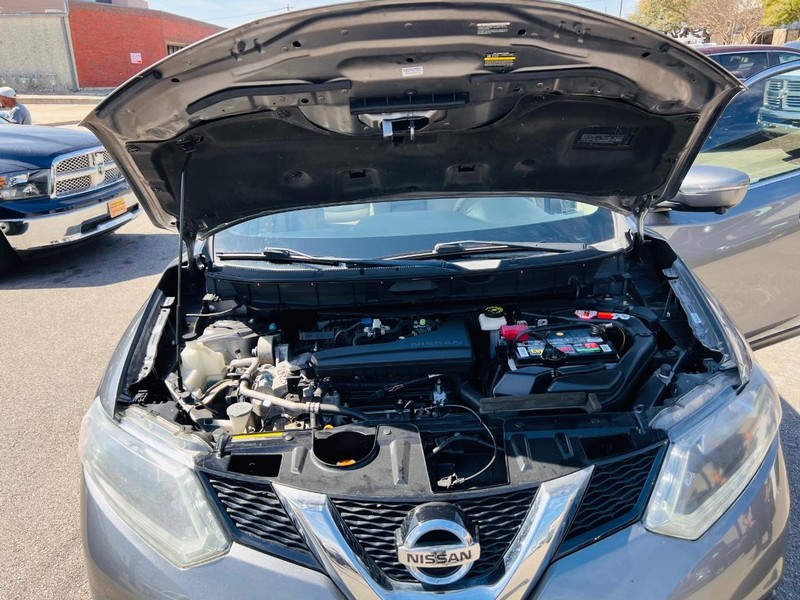 Nissan Rogue Vehicle Full-screen Gallery Image 63