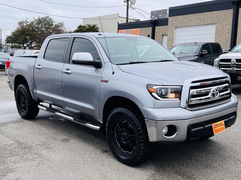 Toyota Tundra 2WD Truck Vehicle Full-screen Gallery Image 19