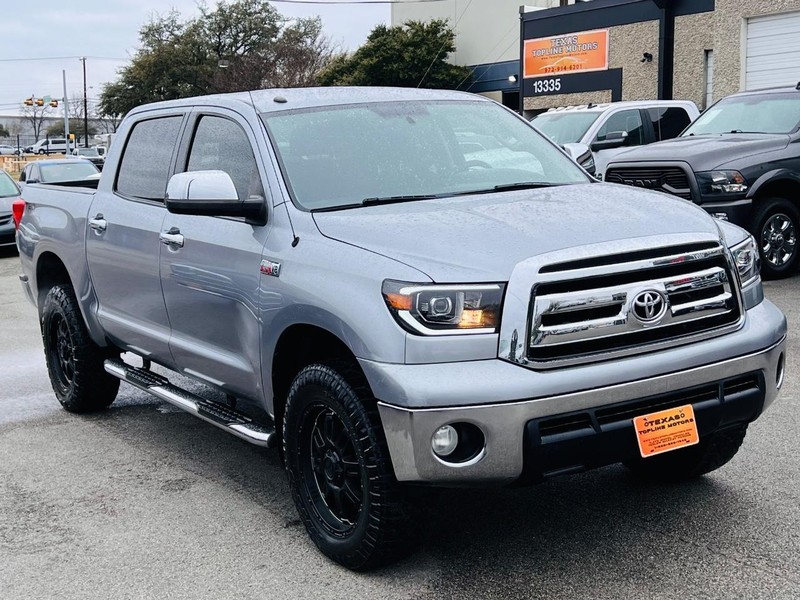 Toyota Tundra 2WD Truck Vehicle Full-screen Gallery Image 20