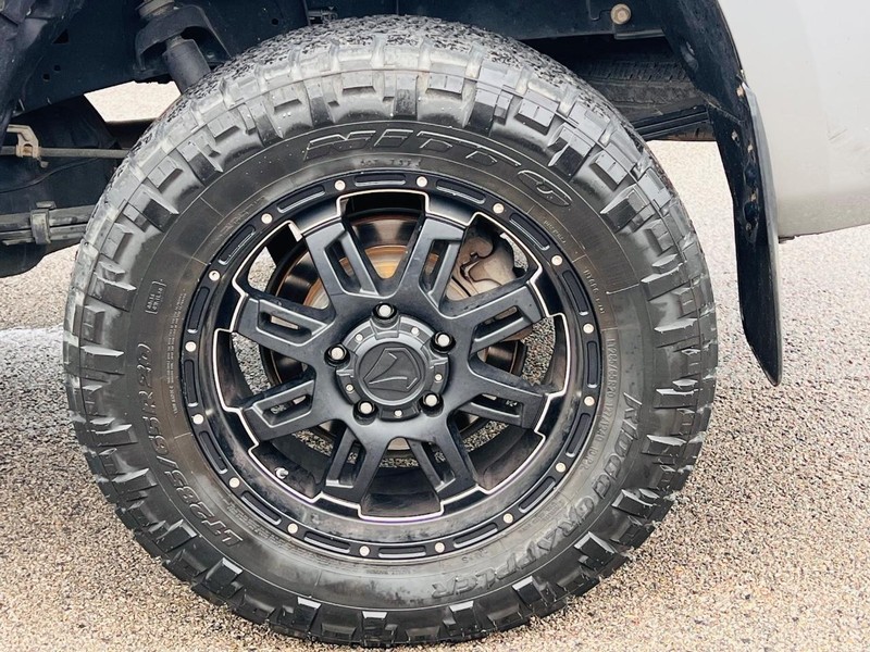 Toyota Tundra 2WD Truck Vehicle Full-screen Gallery Image 42