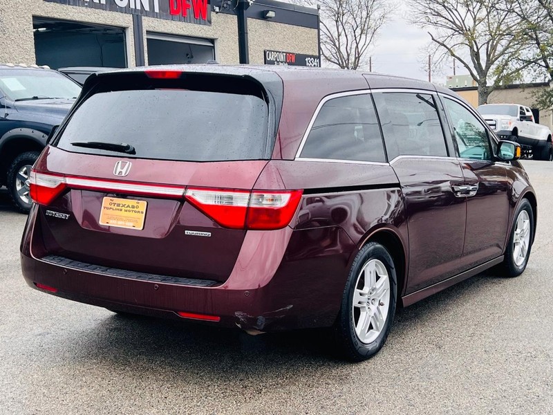 Honda Odyssey Vehicle Full-screen Gallery Image 02