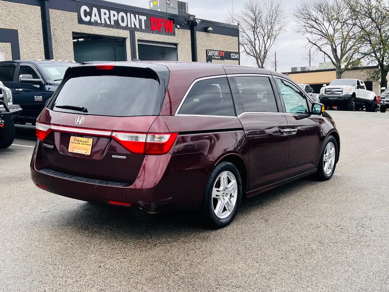 Honda Odyssey Vehicle Full-screen Gallery Image 14