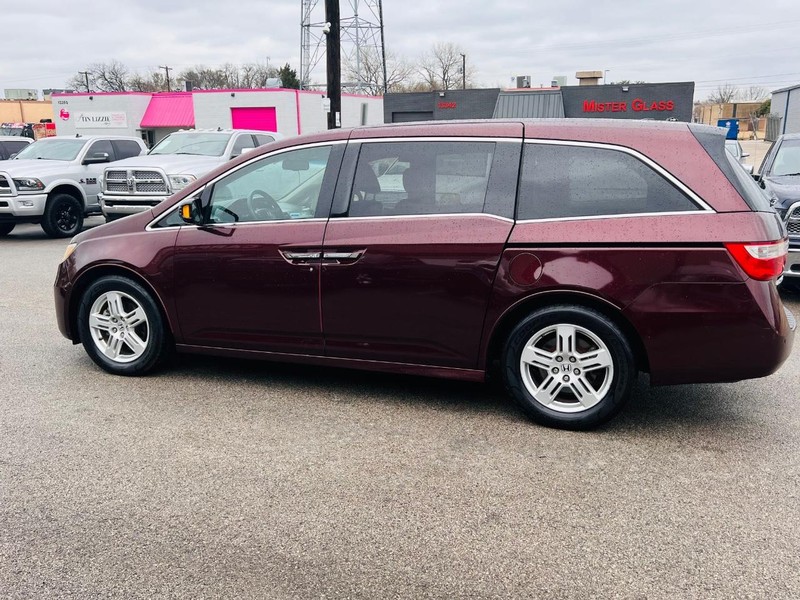 Honda Odyssey Vehicle Full-screen Gallery Image 19