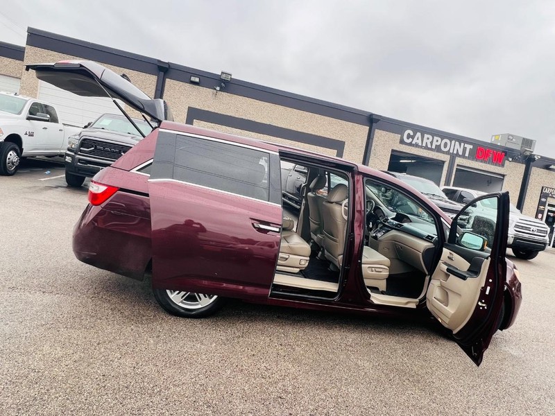 Honda Odyssey Vehicle Full-screen Gallery Image 32