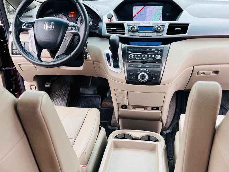 Honda Odyssey Vehicle Full-screen Gallery Image 38