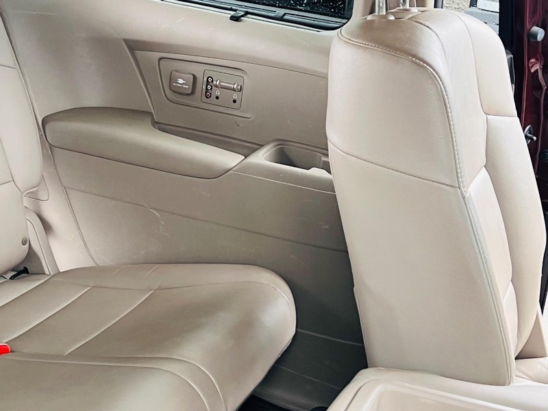 Honda Odyssey Vehicle Full-screen Gallery Image 42