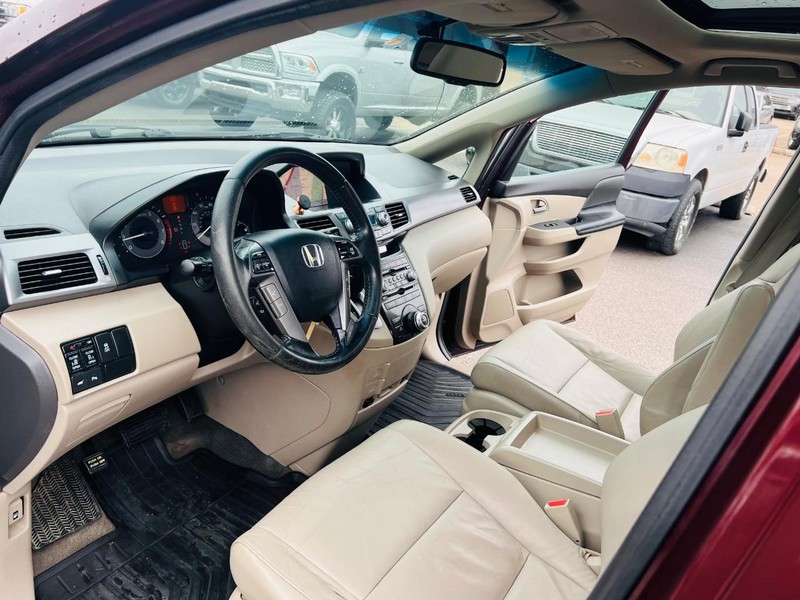 Honda Odyssey Vehicle Full-screen Gallery Image 45