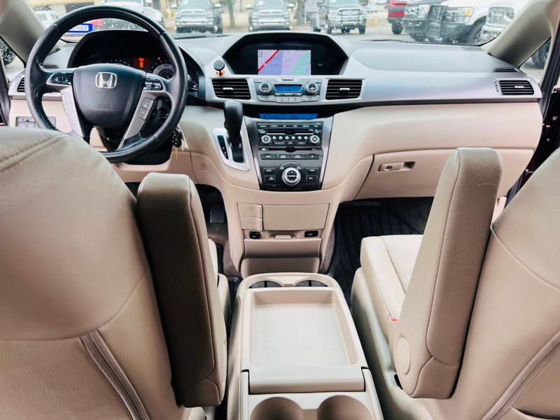 Honda Odyssey Vehicle Full-screen Gallery Image 46