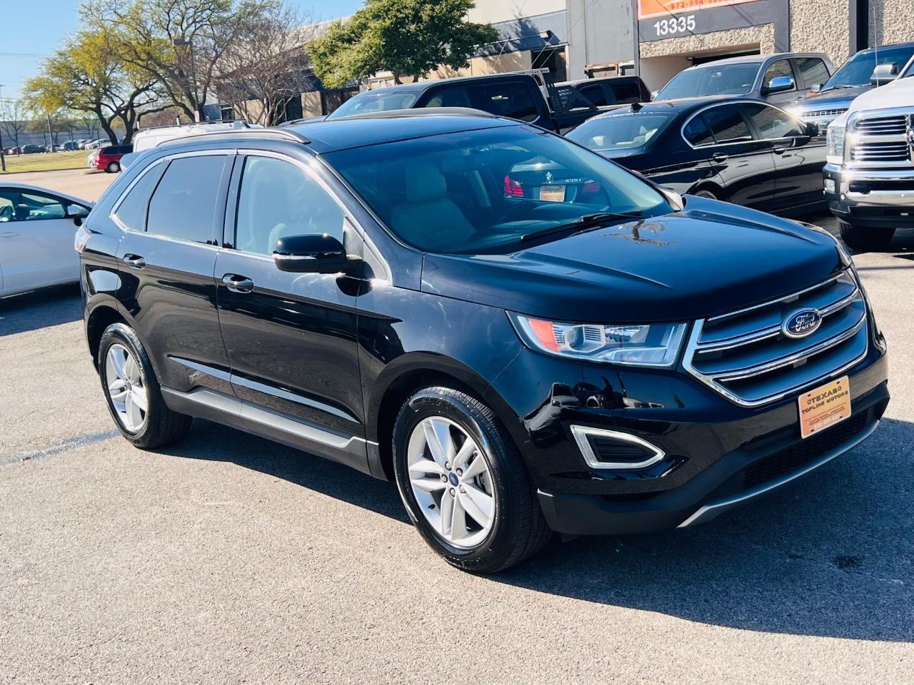 Ford Edge Vehicle Full-screen Gallery Image 9